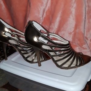BCBGMAXAZRIA  Bronze Black Sandals